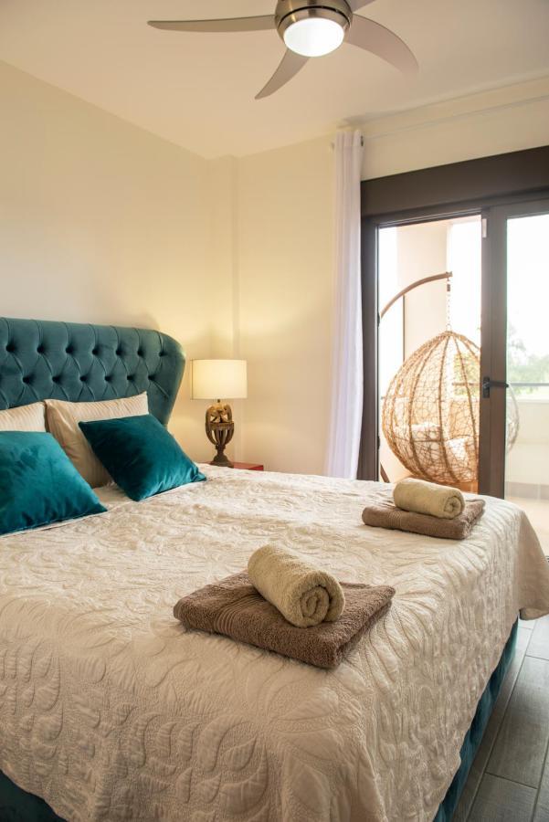 Green View Luxury Apartment: Beachfront Golf Retreat Caleta De Fuste Exterior photo
